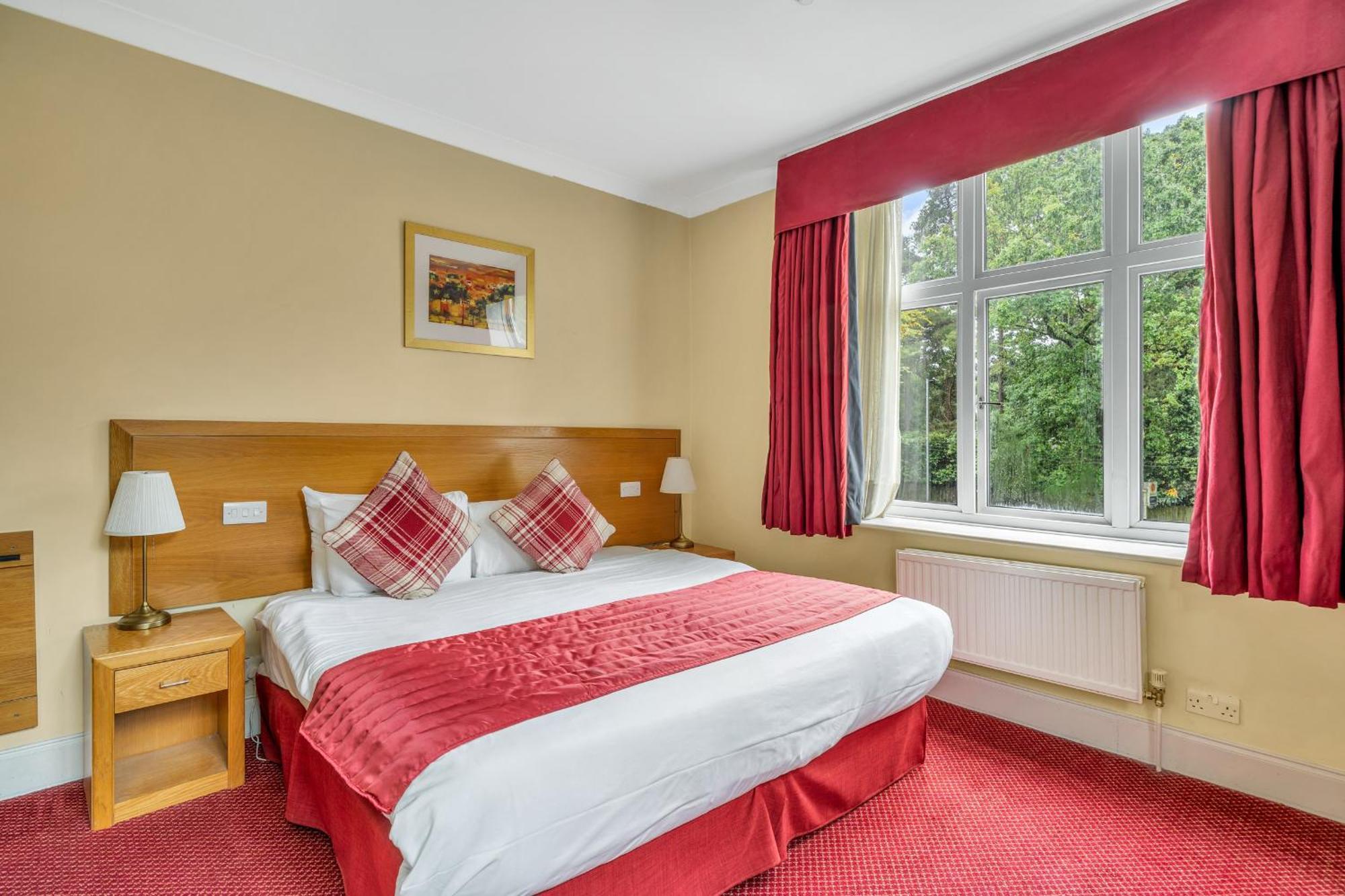 Dial House Hotel Crowthorne Exterior foto